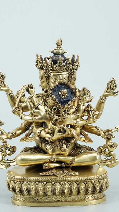 Alt Text: "Handcrafted Tibetan Buddhist Dense Vajra Buddha Statue with intricate mineral paint details, gilded for a stunning finish, perfect for spiritual protection."
