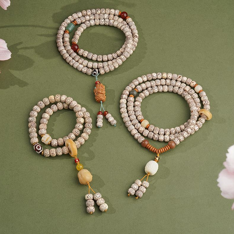 Tibetan Buddhist Xiangxie Bodhi 108 mala combining starry moon Bodhi, olive nut and chalcedony beads, handmade spiritual accessory.