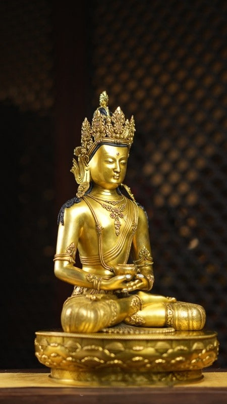Tibetan Buddhist Zanabazar Amitabha Buddha statue in copper, crafted with mineral paint to create a beautiful and spiritually uplifting atmosphere in your space." 
